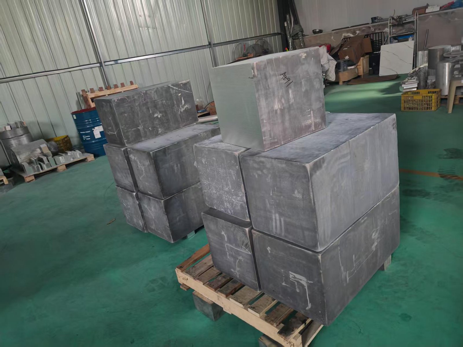 Forged stock magnesium alloy support