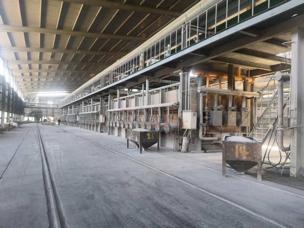 Reduction furnace used in primary magnesium production
